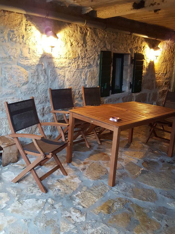 Villa Cetina Milasi エクステリア 写真