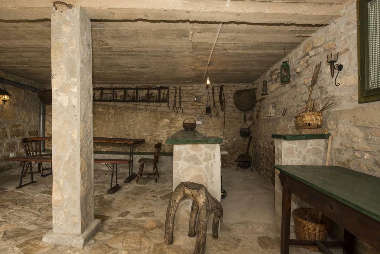 Villa Cetina Milasi エクステリア 写真