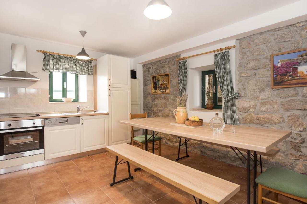 Villa Cetina Milasi エクステリア 写真