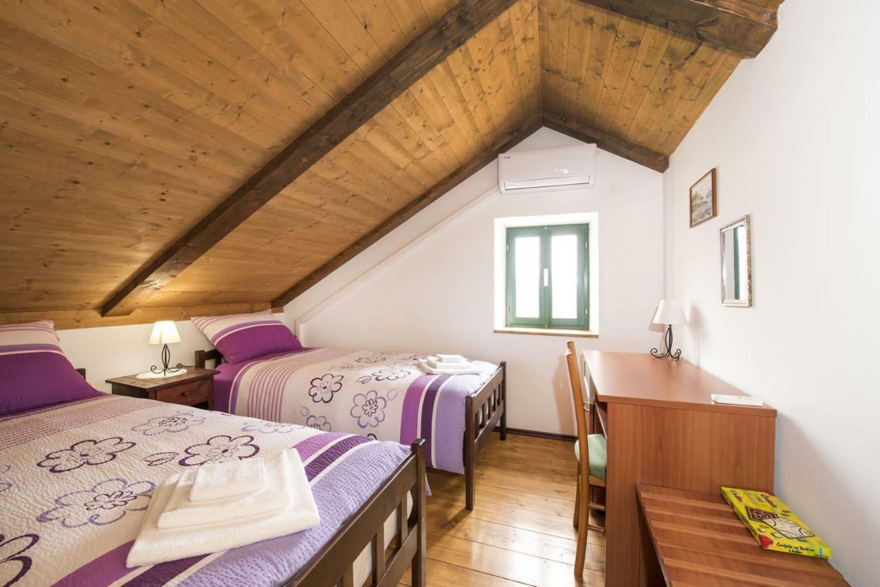 Villa Cetina Milasi エクステリア 写真