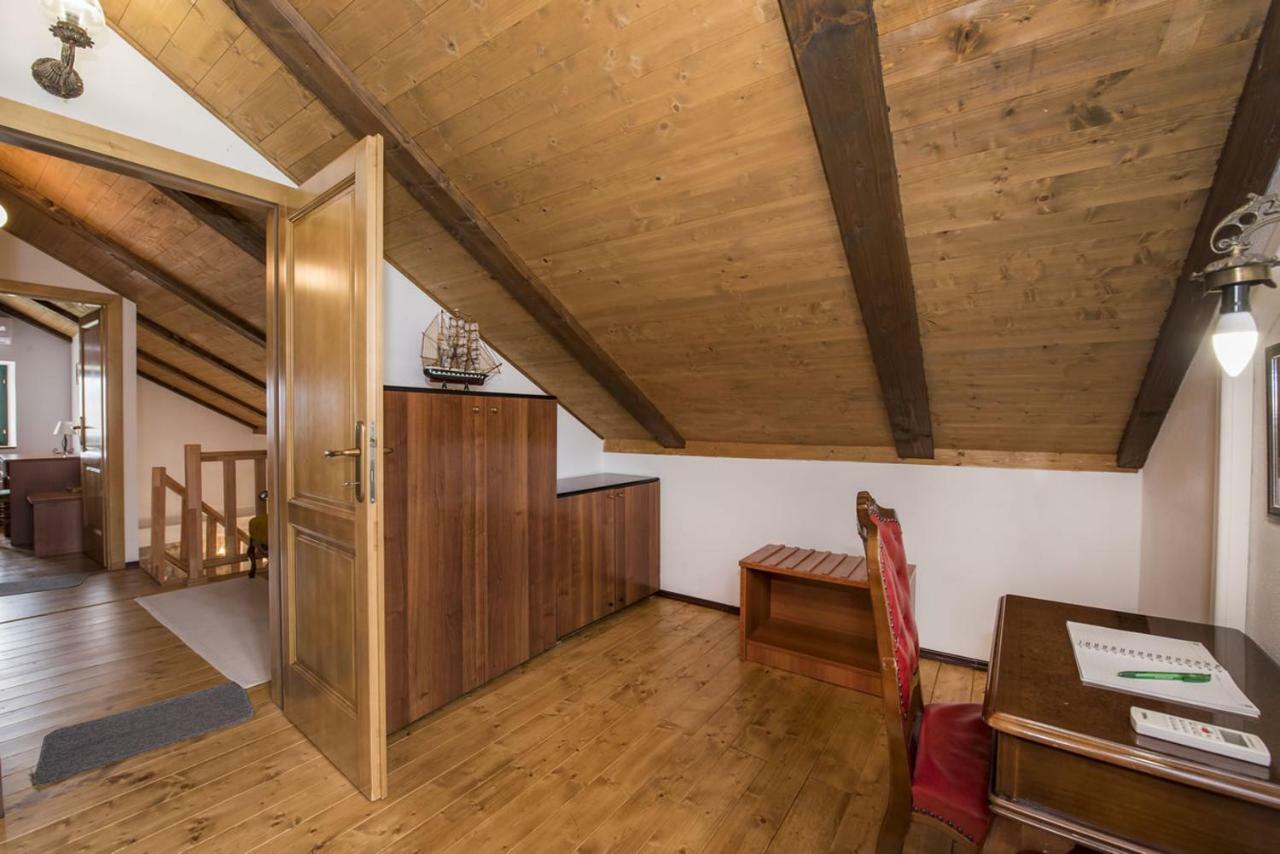 Villa Cetina Milasi エクステリア 写真