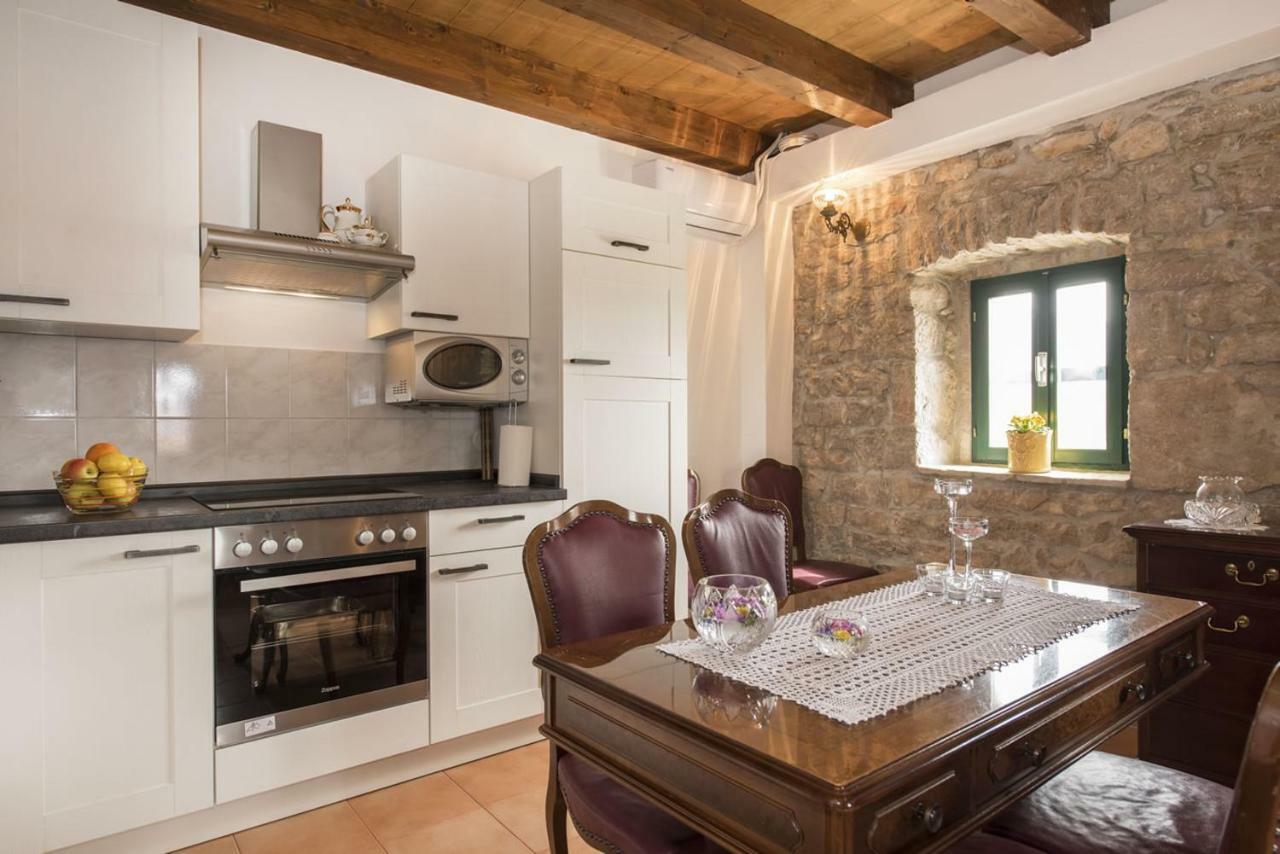 Villa Cetina Milasi エクステリア 写真